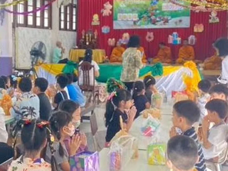 นักเรียนและครูร่วมกิจกรรมส่งท้ายปีเก่าต้อนรับปีใหม่ โรงเรียนนิลประพันธ์