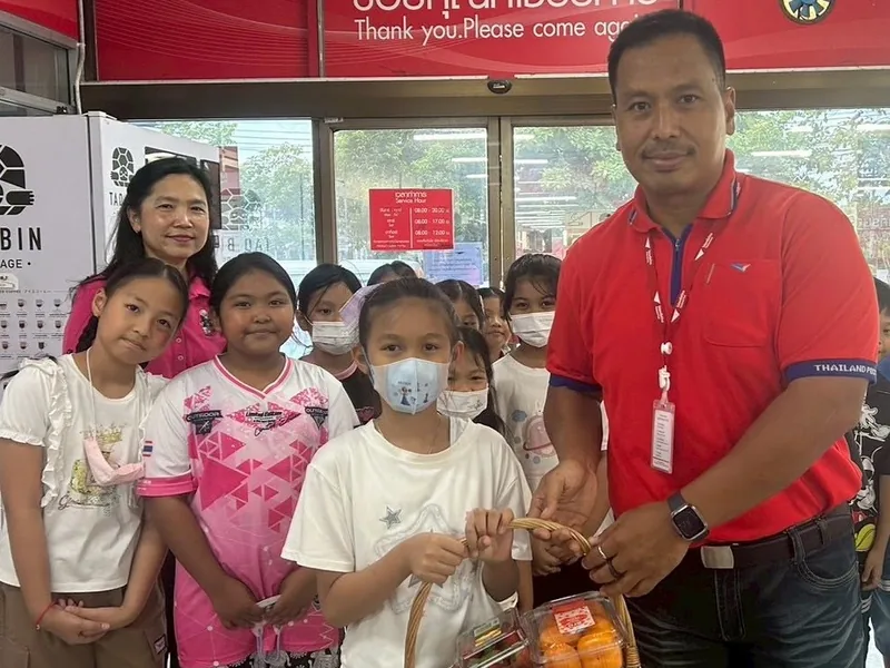 นักเรียน ป.4 โรงเรียนนิลประพันธ์ทัศนศึกษาที่ไปรษณีย์ไทย