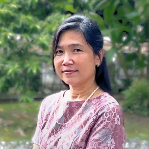 วราภรณ์ นิลประพันธ์ ผู้จัดการและผู้อำนวยการโรงเรียน