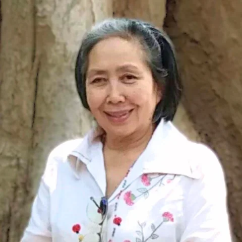 รุ่งทิพย์ นาคนิกร หัวหน้าฝ่ายทะเบียนและการเงิน