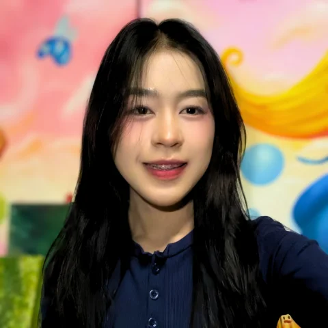 เมธญา สิมงาม ครูคู่ชั้น ประถมศึกษาปีที่ 1