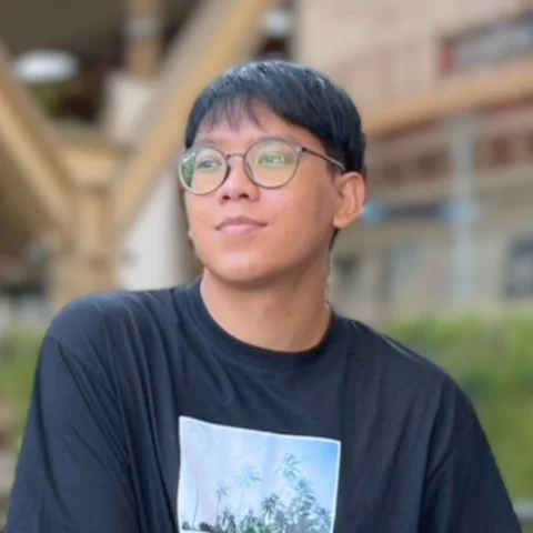 ธีรภัทร์ จินาสา ครูคู่ชั้น ประถมศึกษาปีที่ 6